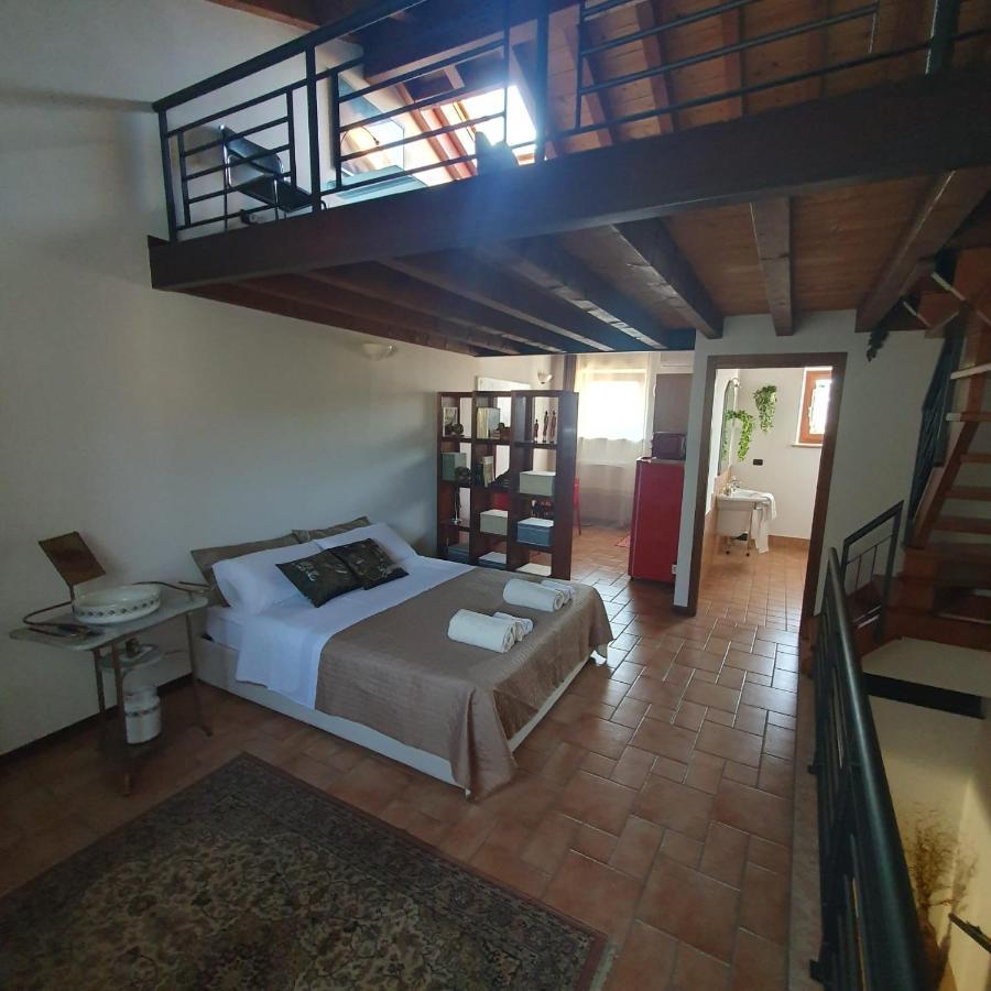 Gesuitirooms Sona Buitenkant foto