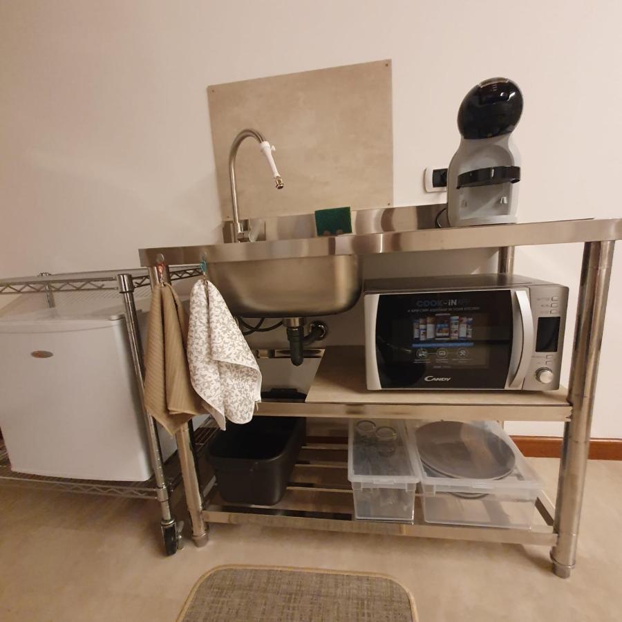 Gesuitirooms Sona Buitenkant foto